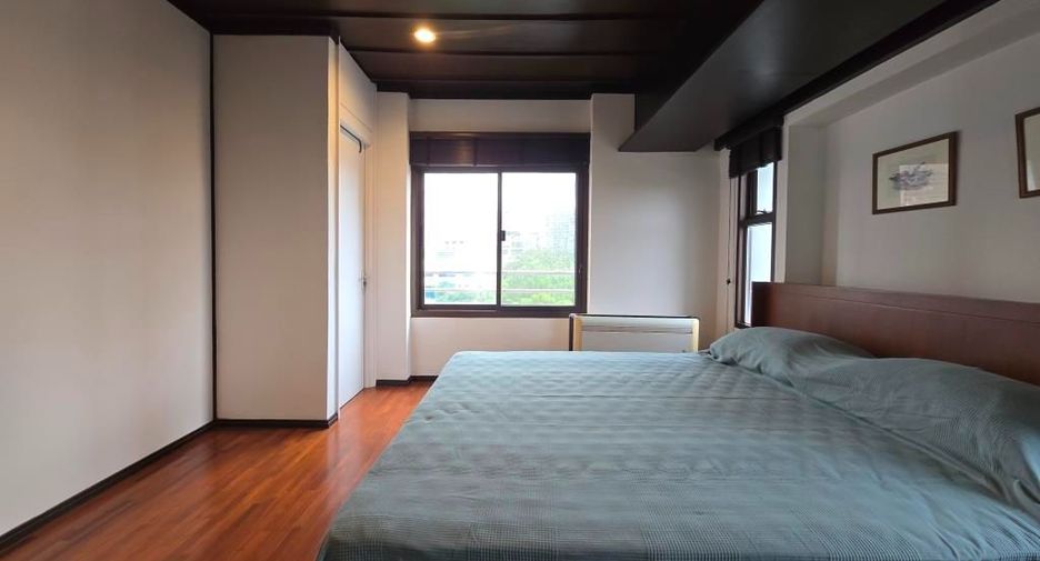 For rent 3 bedrooms apartment in Phaya Thai, Bangkok
