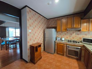 Apartamento en alquiler de 3 habitaciones en Phaya Thai, Bangkok