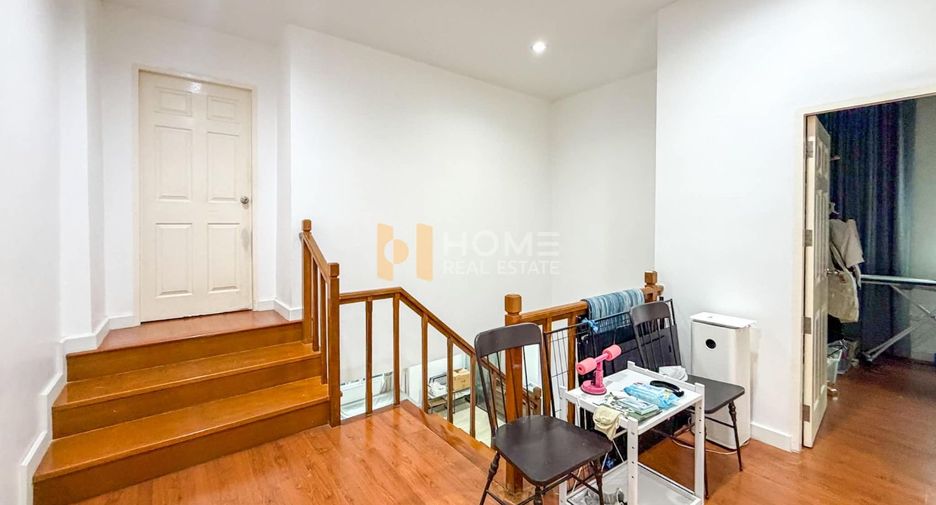 À vendre 3 chambres maison à Bang Khae, Bangkok