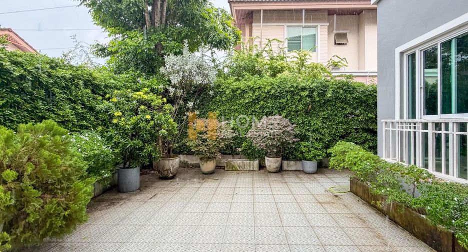 À vendre 3 chambres maison à Bang Khae, Bangkok