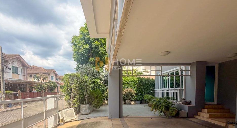 À vendre 3 chambres maison à Bang Khae, Bangkok
