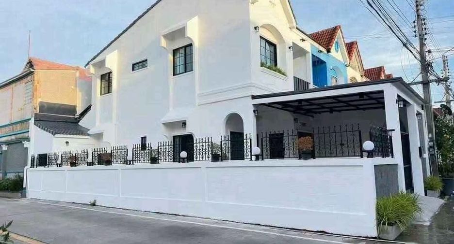For rent 2 bedrooms house in Bang Lamung, Chonburi