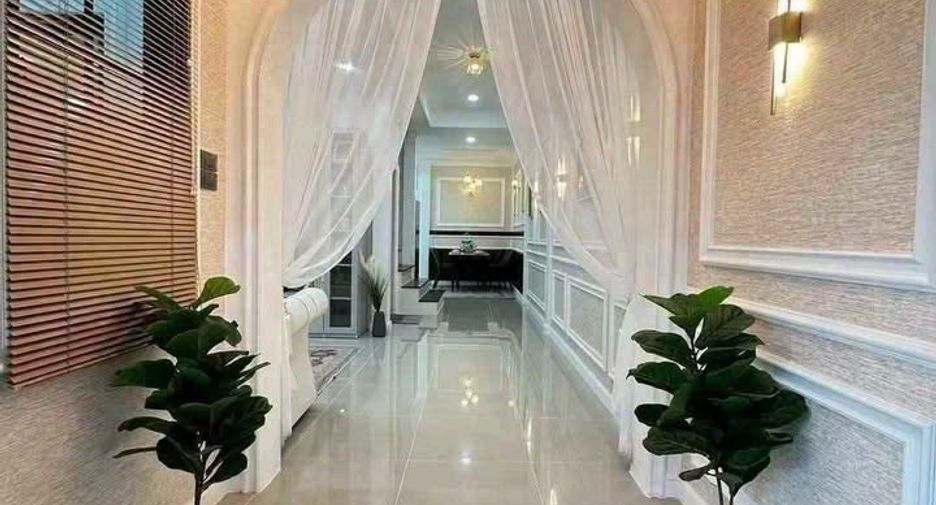 For rent 2 bedrooms house in Bang Lamung, Chonburi