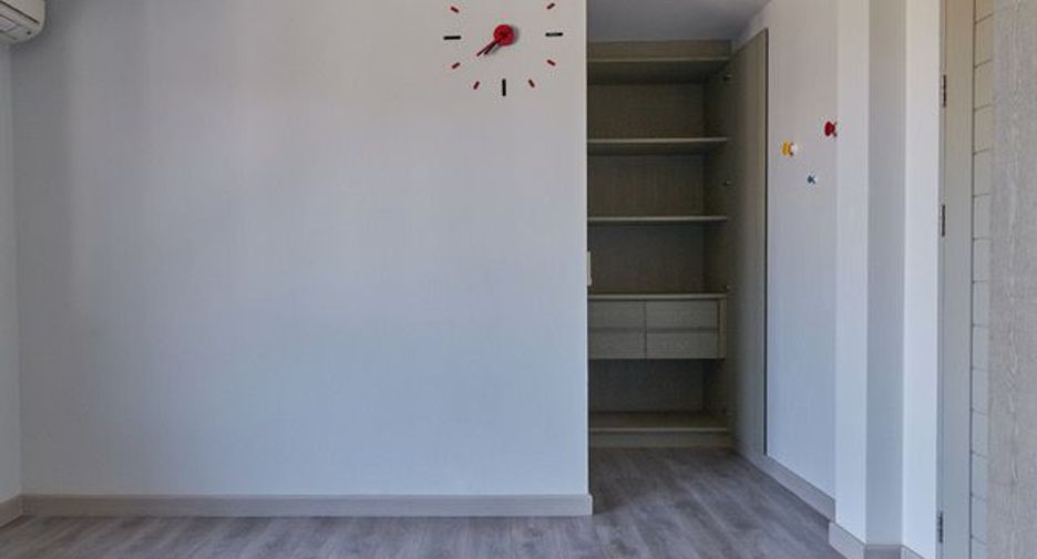 Reihenhaus zur Miete mit 3 Zimmer in Watthana, Bangkok