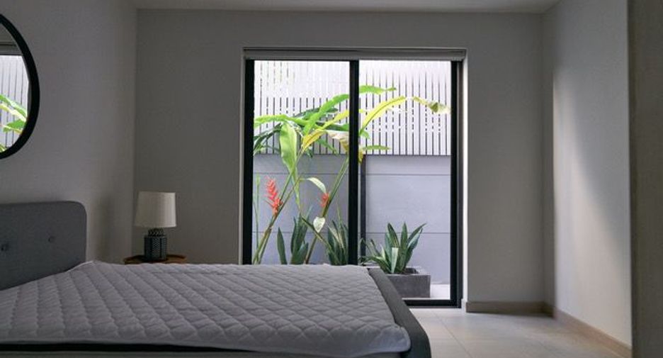 Reihenhaus zur Miete mit 3 Zimmer in Watthana, Bangkok
