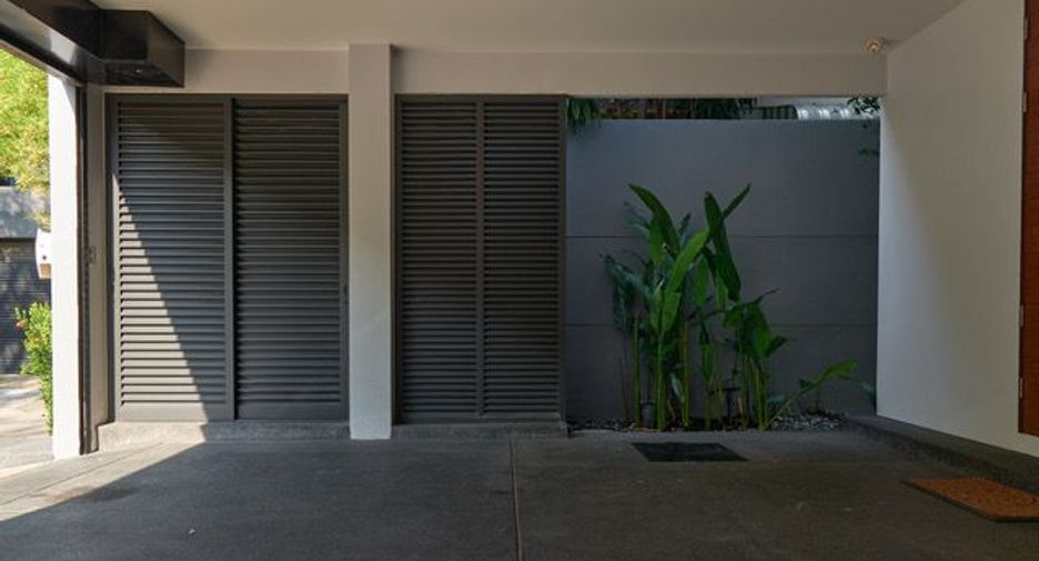 Reihenhaus zur Miete mit 3 Zimmer in Watthana, Bangkok