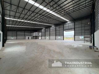 For rent warehouse in Ban Bueng, Chonburi