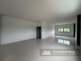 For rent warehouse in Ban Bueng, Chonburi