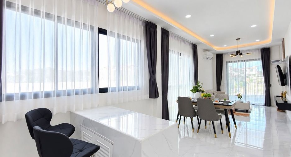 À louer 3 chambres maison à Bang Lamung, Chonburi