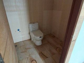À vendre 1 chambre maison de ville à Ban Khai, Rayong