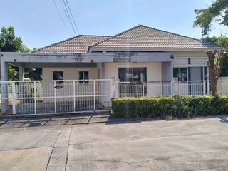 À vendre 1 chambre maison à Krathum Baen, Samut Sakhon