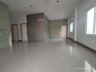 Haus zum Kauf mit 1 Zimmer in Ban Khai, Rayong