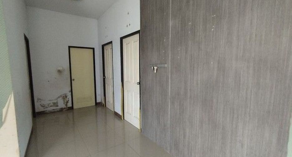 Haus zum Kauf mit 1 Zimmer in Ban Khai, Rayong
