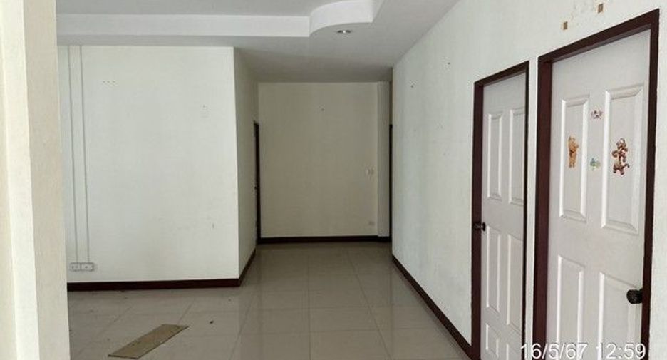 For sale 1 bed house in Ban Bueng, Chonburi