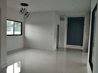 Haus zum Kauf mit 1 Zimmer in Tha Takiap, Chachoengsao