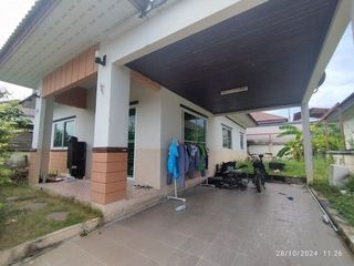 Haus zum Kauf mit 1 Zimmer in Ban Khai, Rayong