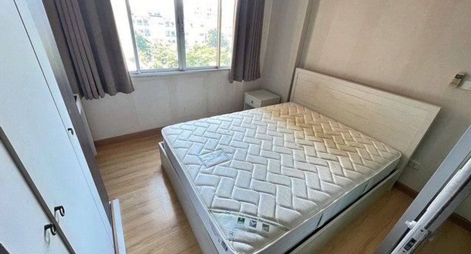 À vendre 1 chambre condo à Ban Bueng, Chonburi