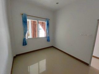 For sale 1 Beds townhouse in Ban Bueng, Chonburi