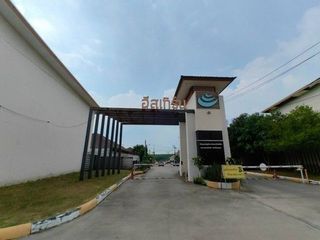 For sale 1 Beds townhouse in Ban Bueng, Chonburi