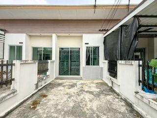 For sale 1 Beds townhouse in Ban Bueng, Chonburi