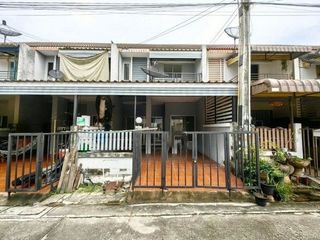For sale 1 Beds townhouse in Ban Bueng, Chonburi