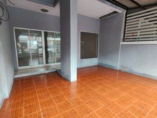 For sale 1 Beds townhouse in Ban Bueng, Chonburi