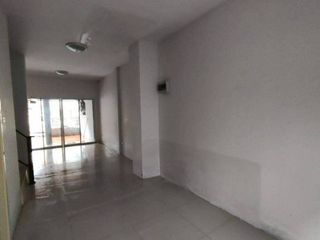 For sale 1 Beds townhouse in Ban Bueng, Chonburi