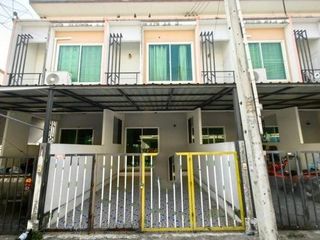 For sale 1 Beds townhouse in Ban Bueng, Chonburi