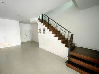 For sale 1 Beds townhouse in Ban Bueng, Chonburi