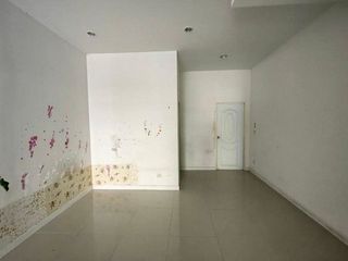 For sale 1 Beds townhouse in Ban Bueng, Chonburi
