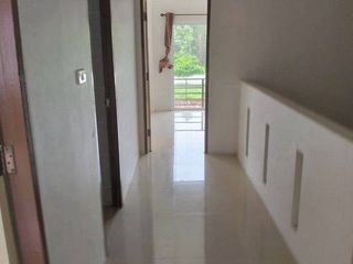 For sale 1 Beds townhouse in Ban Bueng, Chonburi
