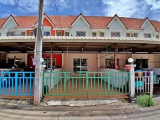 Продажа 1 кровать таунхаус в Mueang Chon Buri, Чонбури