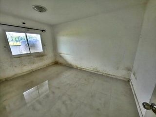 Продажа 1 кровать таунхаус в Si Racha, Чонбури