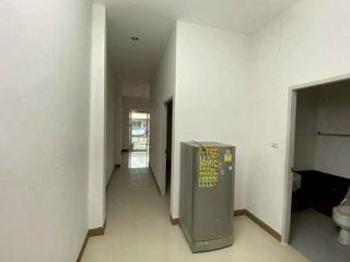 For sale 1 Beds townhouse in Ban Bueng, Chonburi
