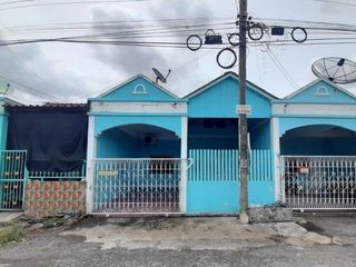For sale 1 Beds townhouse in Ban Bueng, Chonburi
