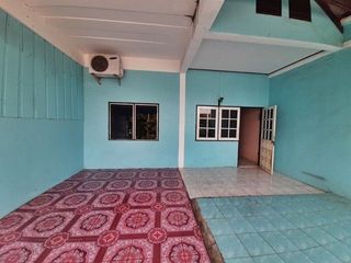 For sale 1 Beds townhouse in Ban Bueng, Chonburi