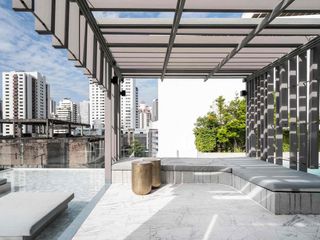 For sale and for rent 5 bedrooms condo in Watthana, Bangkok