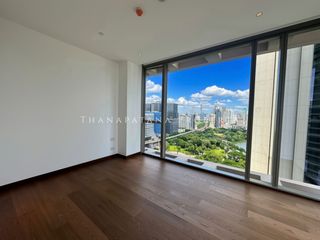 Wohnung zum Kauf mit 1 Zimmer in Bang Rak, Bangkok