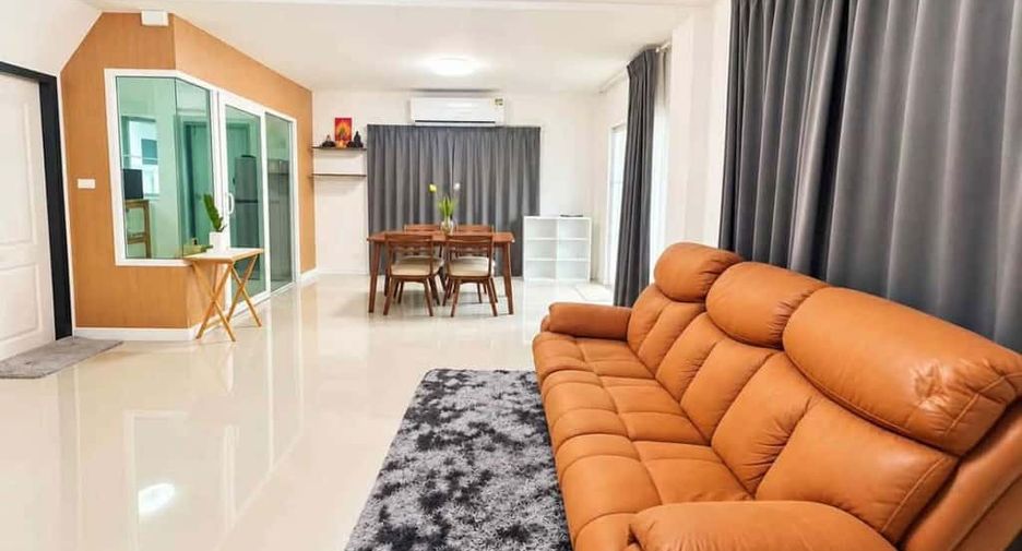 À louer 3 chambres maison à Phanna Nikhom, Sakon Nakhon