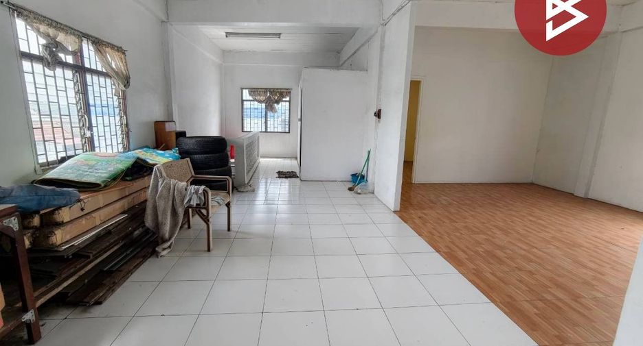 For sale 6 bedrooms retail Space in Mueang Samut Prakan, Samut Prakan