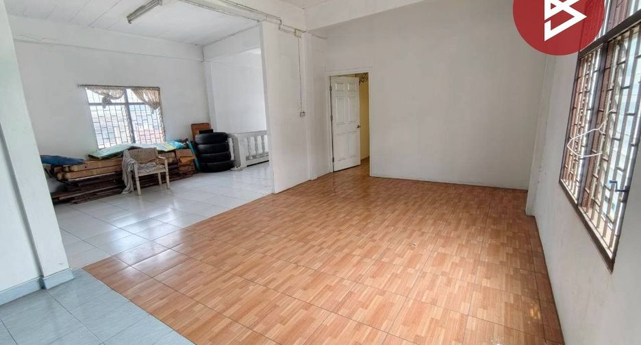 For sale 6 bedrooms retail Space in Mueang Samut Prakan, Samut Prakan