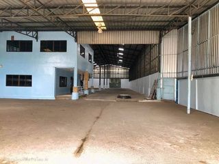 For rent and for sale 3 bedrooms warehouse in Sai Noi, Nonthaburi