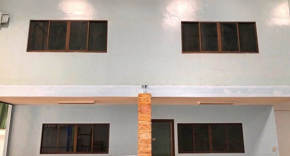 For rent and for sale 3 bedrooms warehouse in Sai Noi, Nonthaburi