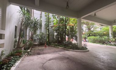 出售 商业空间 在 Khlong Toei, 曼谷