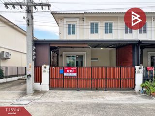 À vendre 3 chambres maison de ville à Krathum Baen, Samut Sakhon