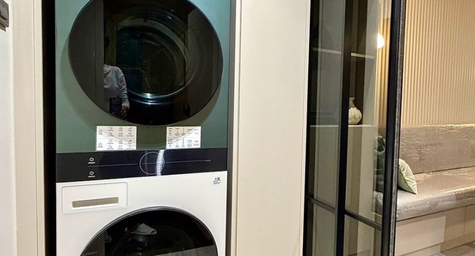 For sale 2 bedrooms condo in Khlong Toei, Bangkok