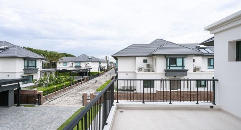 For sale 5 bedrooms house in Pak Kret, Nonthaburi