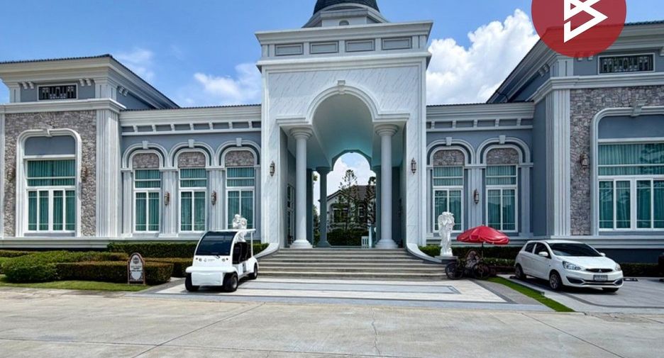Haus zum Kauf mit 5 Zimmer in Chom Thong, Bangkok
