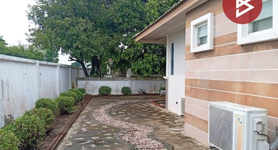 À vendre 3 chambres maison à Mueang Nakhon Pathom, Nakhon Pathom