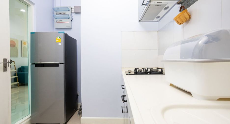 For rent 3 bedrooms townhouse in Lat Phrao, Bangkok